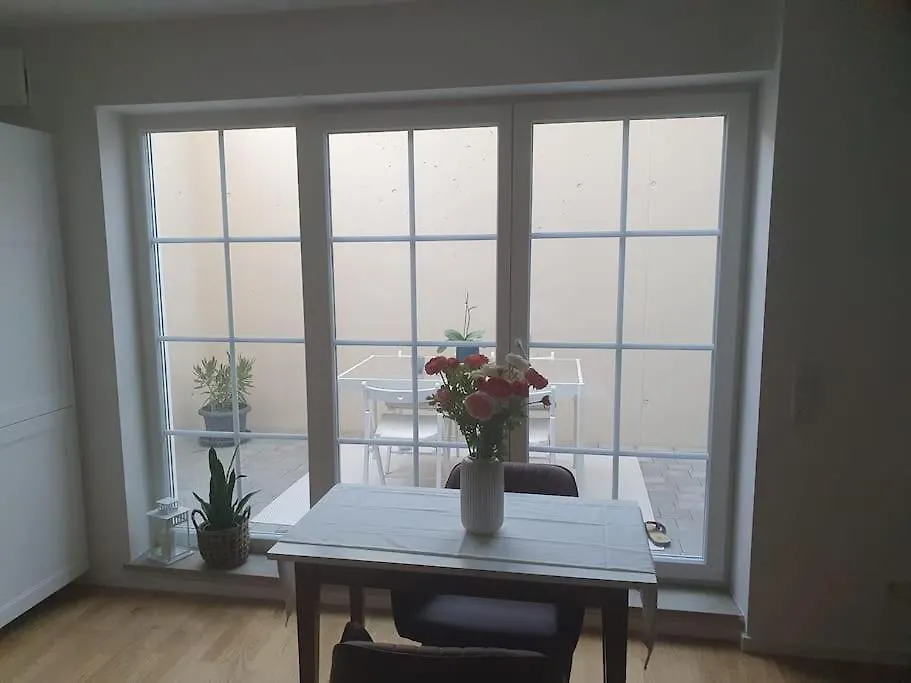 شقة Helle 3 Zimmer Souterrainwohnung In Einem Neubau-Villa ميونيخ