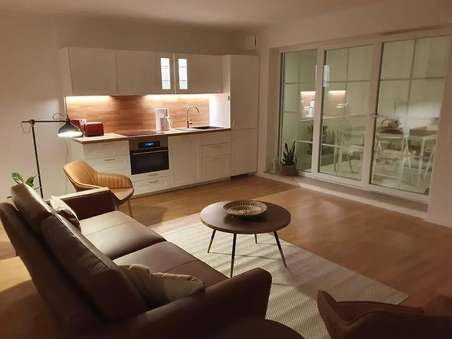 شقة Helle 3 Zimmer Souterrainwohnung In Einem Neubau-Villa ميونيخ