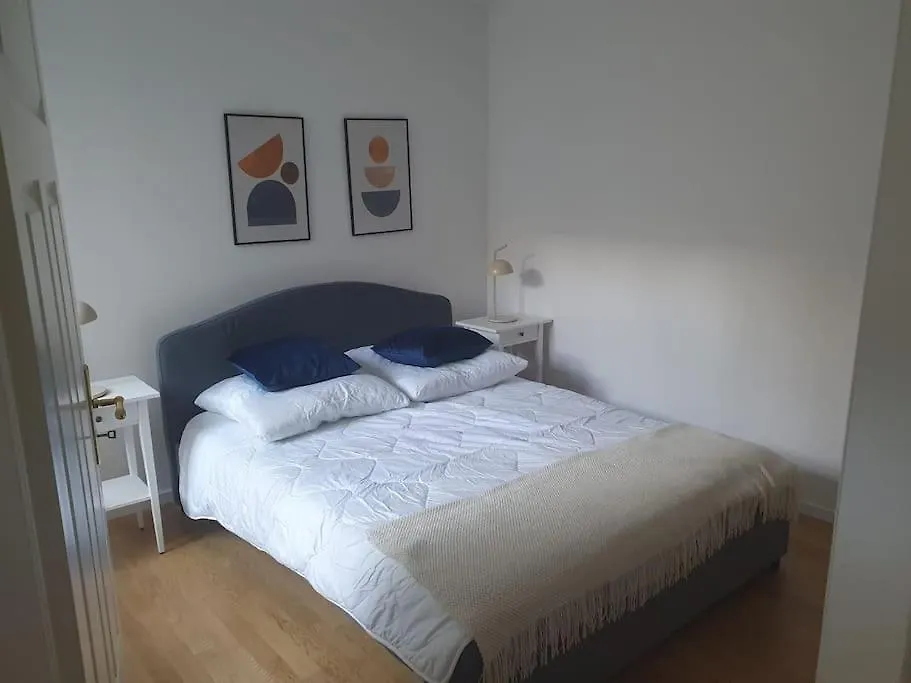 Helle 3 Zimmer Souterrainwohnung In Einem Neubau-Villa ميونيخ 0*,  ألمانيا